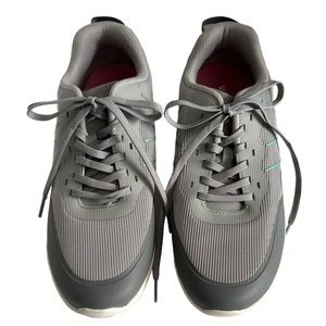SOLD 🆕 NWOT Vionic Audie Sneaker Women’s Size 9.5